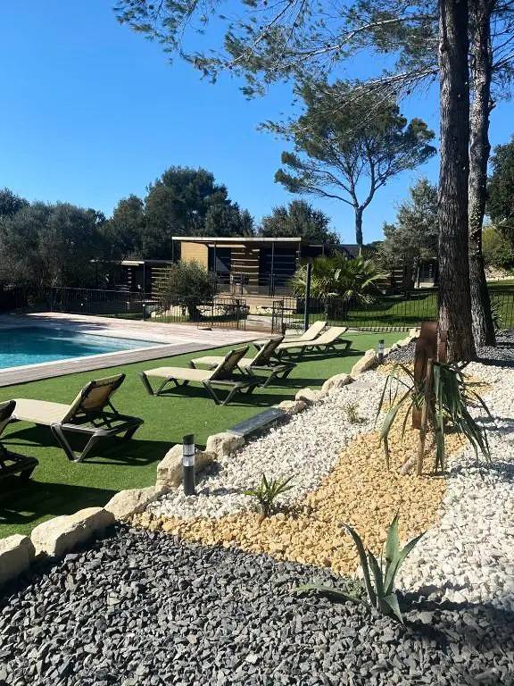 Chalet Jasmin 3 pièces 4 personnes in Bollène, Vaucluse