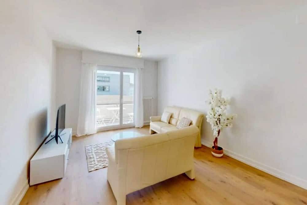 Appartamento intero, Spacious Minimalist Prilly 2 Br in Prilly, Distretto dell'Ouest lausannois