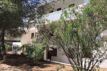 Gîte pour 5 personnes, avec balcon et jardin dans Castellaneta Marina