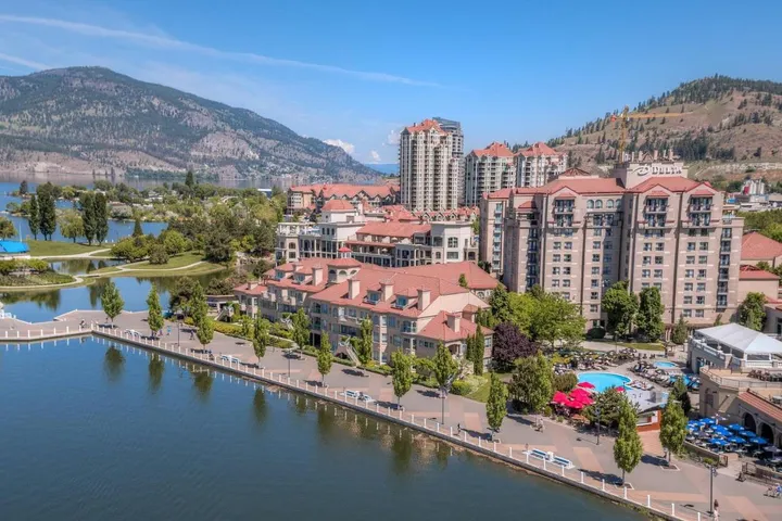 Resort para 6 personas, con vistas al lago y terraza además de piscina y vistas, Se admiten mascotas - 1