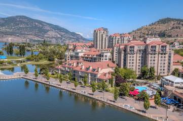Station pour 2 personnes, avec vue et piscine ainsi que vue sur le lac et terrasse, animaux acceptés dans Canada