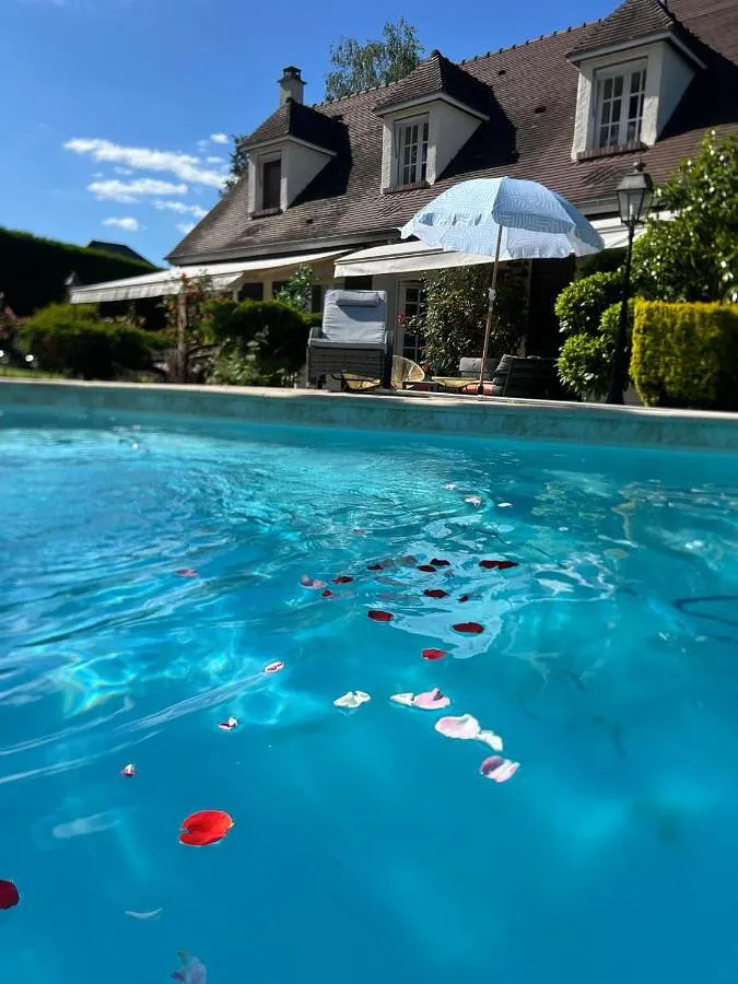 Villa pour 2 personnes, avec piscine et terrasse - 1
