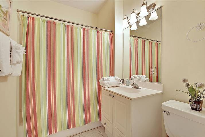 Vacation rental for 10 people, with terrace and pool in Wild Dunes