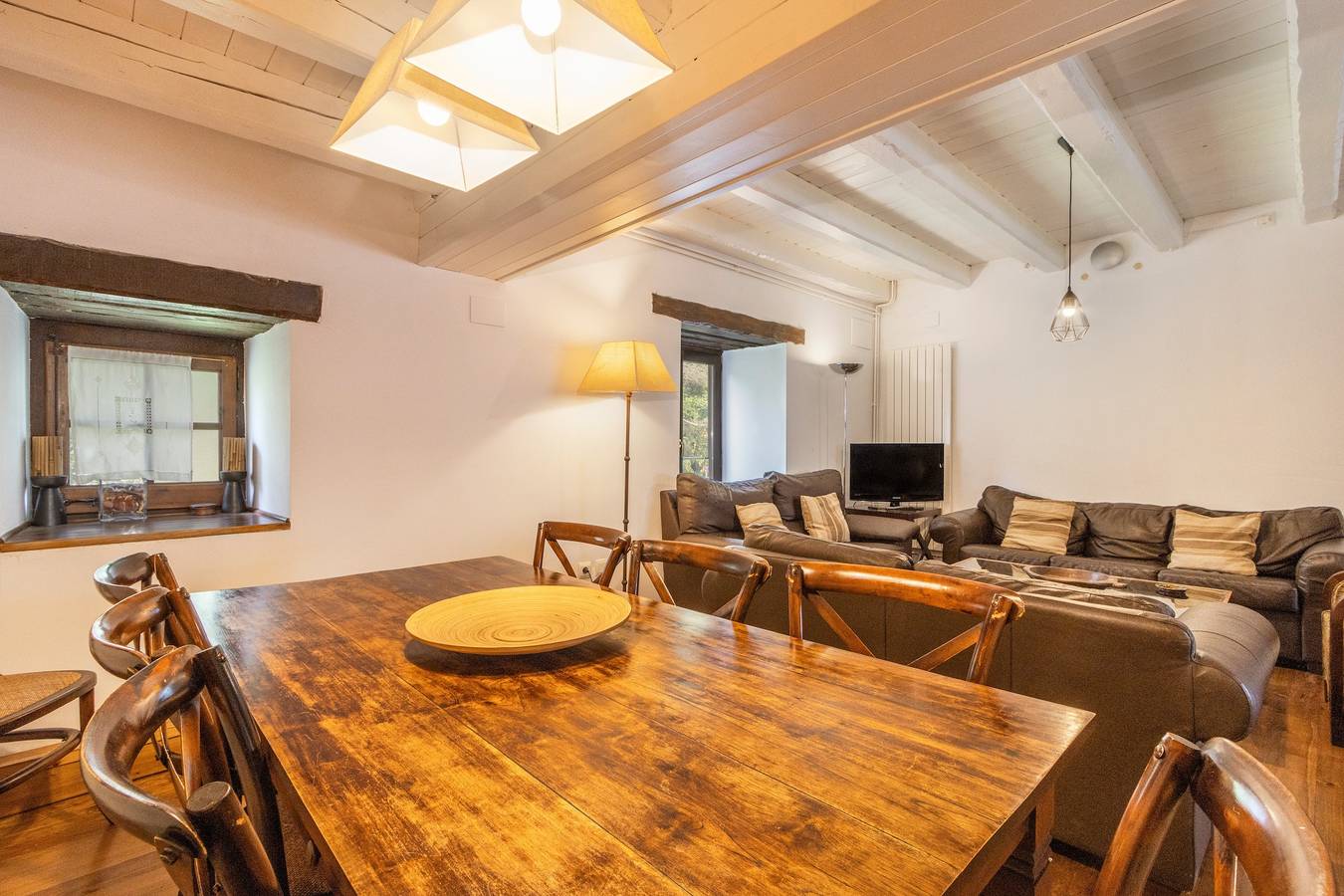Chalet 'Casa Aranesa En Centro De Arties' mit Bergblick, Privatem Garten und Wi-Fi in Arties, Naut Aran