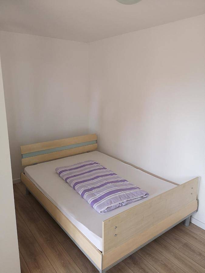 Ganze Wohnung, One-Bedroom Apartment in Würselen, Rheinland