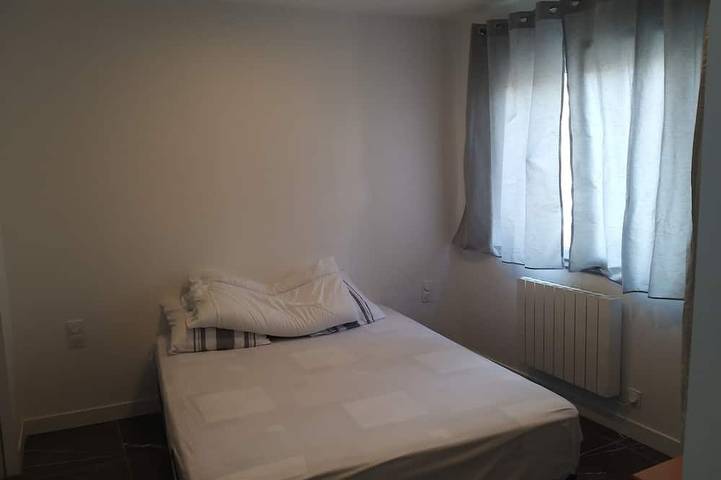 Gîte pour 3 personnes, avec terrasse à Oyonnax - 2