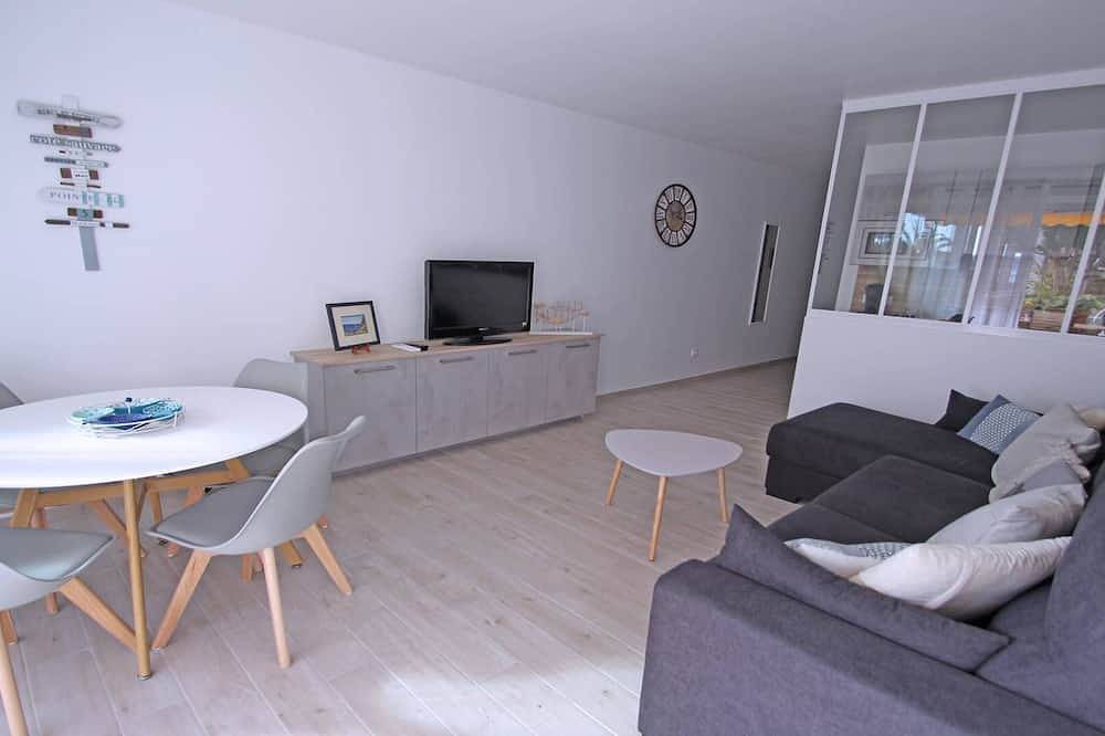 Geheel appartement, Apartement 2 people - Sea view - Air conditioning - Terrace - Downtown - Sainte Maxime - Rated 2* in Sainte-Maxime, Draguignan en omgeving