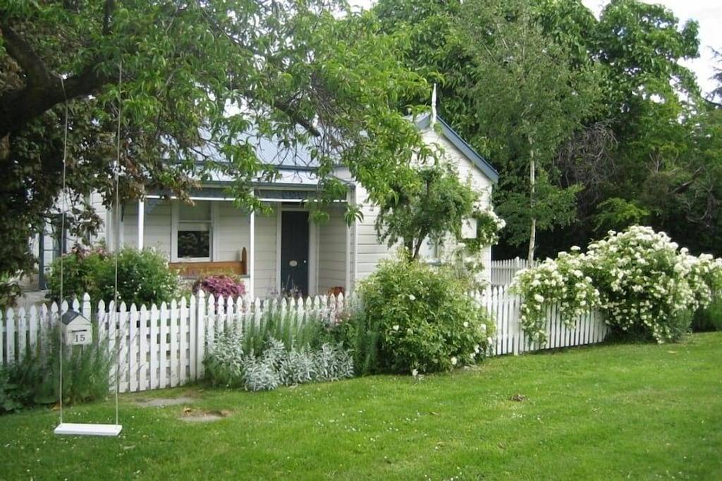 Luxuriös modernisiertes Heritage Cottage in Arrowtown, Otago