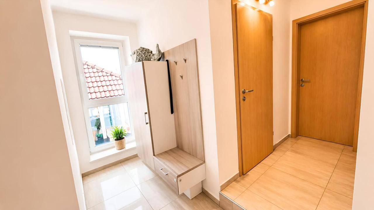 Appartement entier, Riverside Living - Großzügiges Familienzimmer mit eigenem Bad nähe Pferdezentrum in Stadl-Paura, Traunviertel