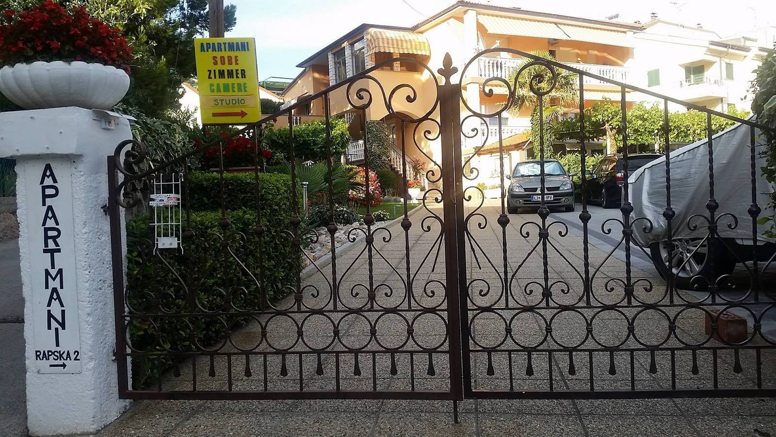 Ganze Wohnung, 2-Zimmer-Ferienwohnung mit Terrasse und Meerblick Baska, Krk A-23618-b in Baska, Krk