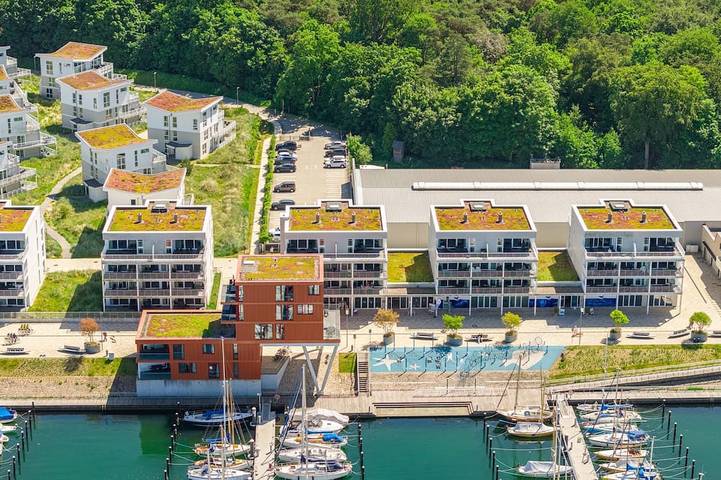 Ferienwohnung für 6 Personen, mit Balkon und Whirlpool sowie Sauna in Priwall