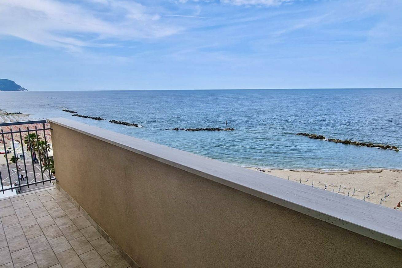 Ganze Wohnung, P012 - Porto Recanati, wonderful three-room apartment facing the sea in Porto Recanati, Adriaküste Marken