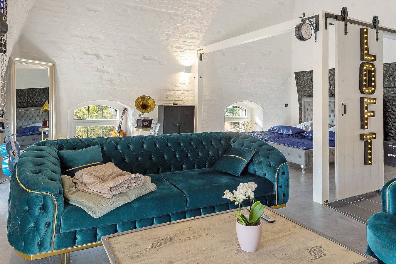 Ganze Wohnung, Business Loft mit Parkplatz - Nähe Industrie, Magdeburg in Haldensleben, Börde