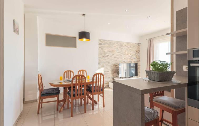 Gîte pour 6 personnes, avec terrasse à Split - 4