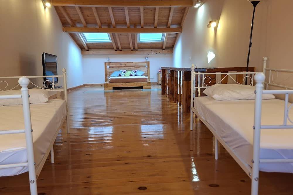 Casa Ideal Para Familias, al Lado de Rutas de Senderismo in Sotillo de la Adrada, Ávila Region