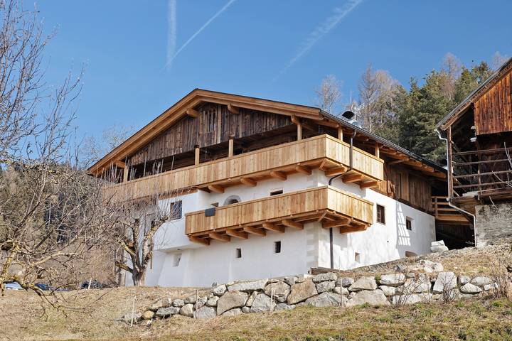 Hel lejlighed, Apartment 'Lauterfresser' with Mountain View, Shared Garden and Wi-Fi in Rodeneck, Dolomiti Superski