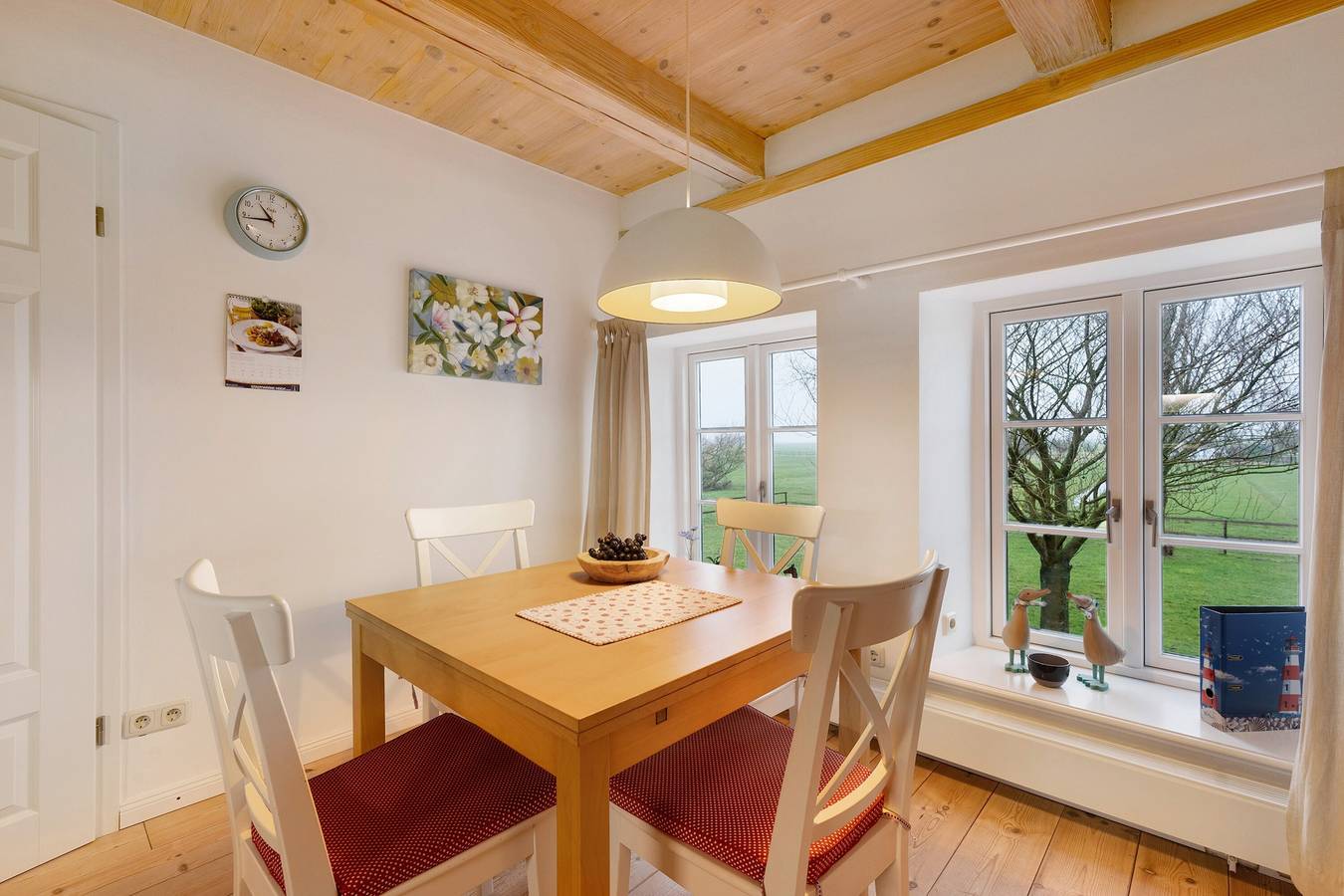 Ganze Wohnung, Ferienwohnung 'Haus Mühlenhof 3' mit gemeinsamer Terrasse, privatem Garten und Wi-Fi in Hillgroven, Dithmarschen