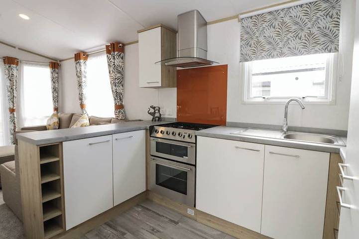 Log cabin for 4 people, with garden in Falkirk