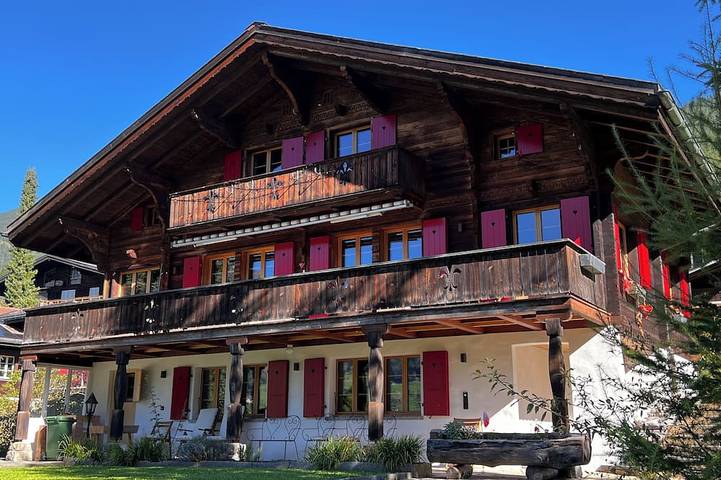 Vakantiewoning voor 6 personen, with balkon and tuin as well as whirlpool in Grindelwald
