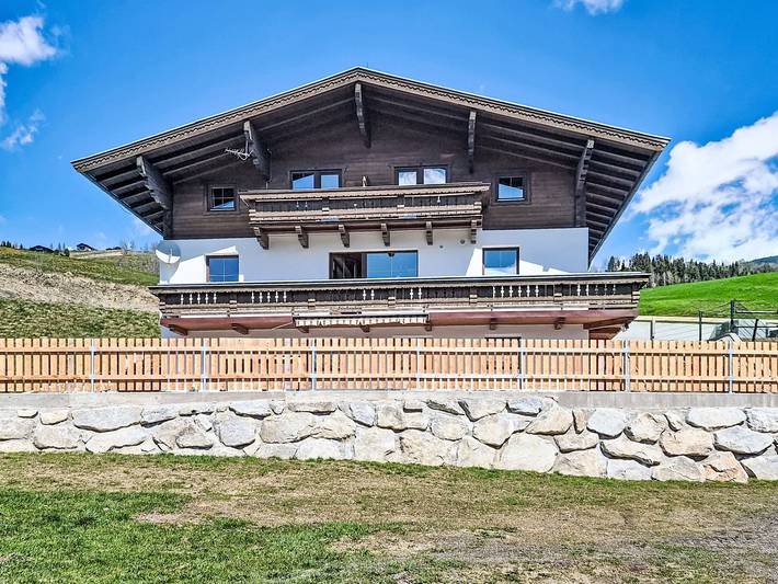 Ferienhaus für 12 Personen, mit Ausblick und Garten sowie Balkon in Mittersill