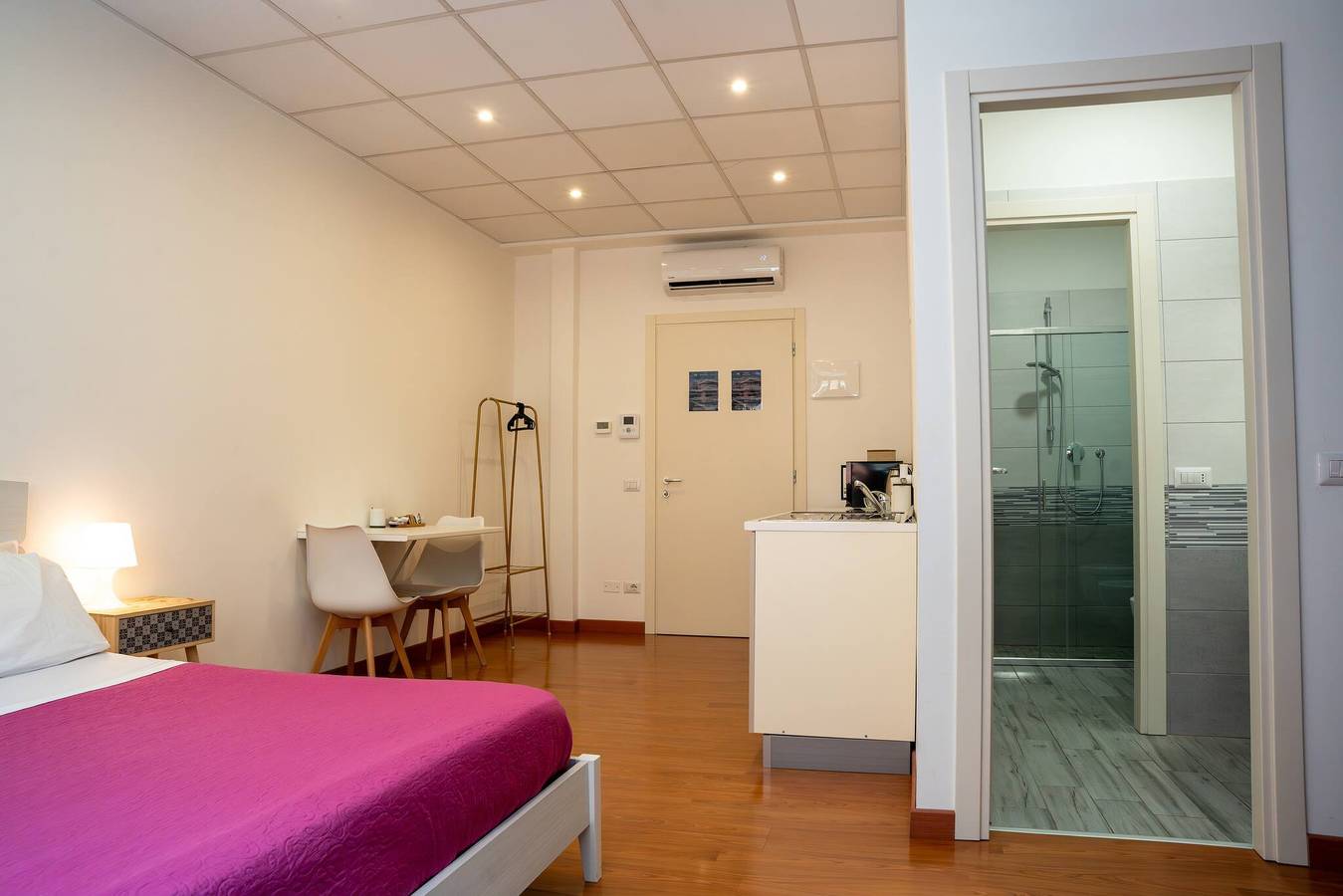 Ganze Wohnung, Charmantes Studio-Apartment im Herzen von Cesena in Cesena, Forlì-Cesena Provinz