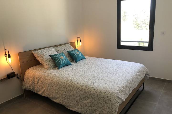 Location de vacances pour 10 personnes, avec jardin et balcon à Éguilles - 2