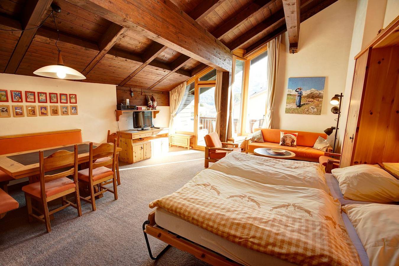 Entire apartment, 1 1/2-room flat with mountain view on the 6th floor in Silvaplana, Saint Moritz