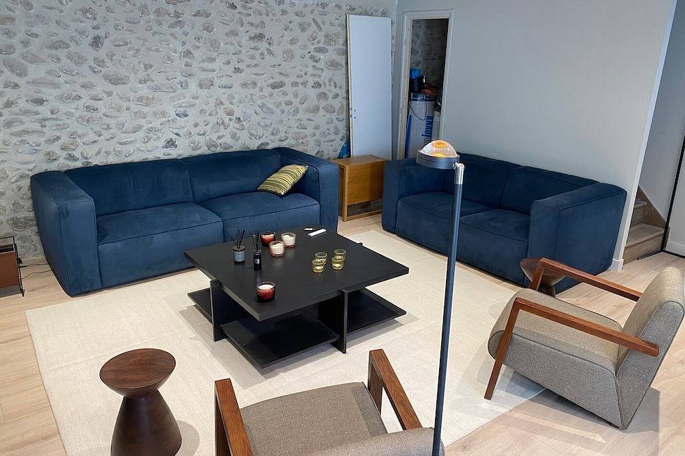 Apartamento entero, Appartement T3 Refait A Neuf in La Brillanne, Parque natural regional del Luberon