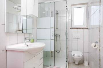 Appartement voor 3 Personen in Dobrinj, Kroatische Adriatische Zee, Afbeelding 1