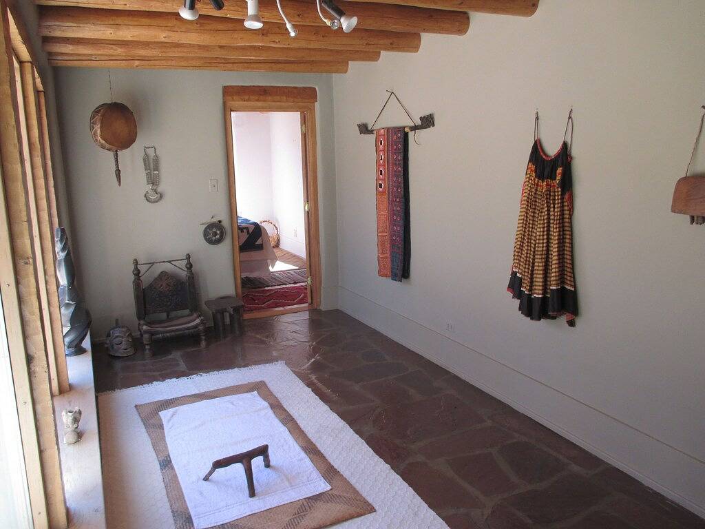 Ruhig und geräumig - sehr nahe zu Fuß (5 Blocks) zum Historic Plaza Restaurants und Einkaufsmöglichkeiten in Taos, Taos County