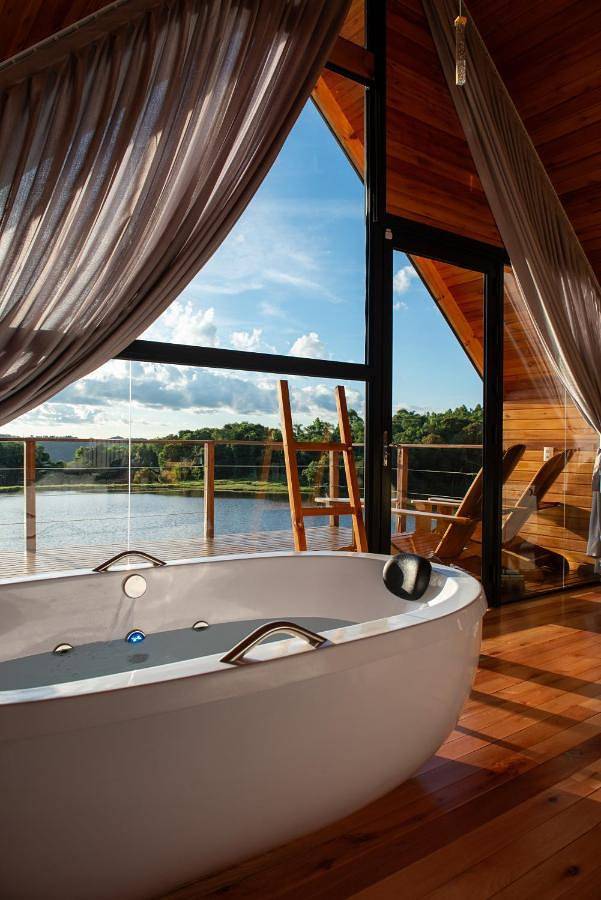 Casas e apartamentos de temporada para 4 pessoas, com jardim e vista e ainda vista para o lago, com animais de estimação em Nova Petrópolis