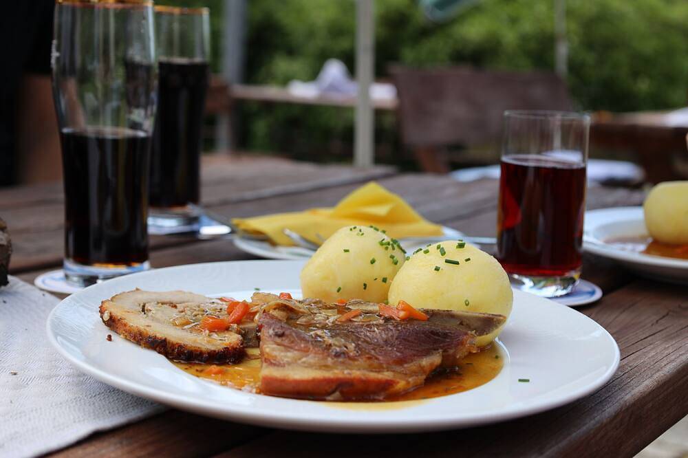 Ganze Wohnung, Studio-Eigenes Badezimmer-Blick auf die Landschaft in Münchberg, Landkreis Hof