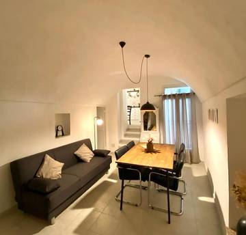 Gîte pour 3 personnes, avec balcon et vue à Airole