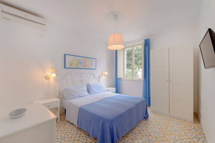 Location de vacances pour 2 personnes, avec jardin et balcon à Procida - 2