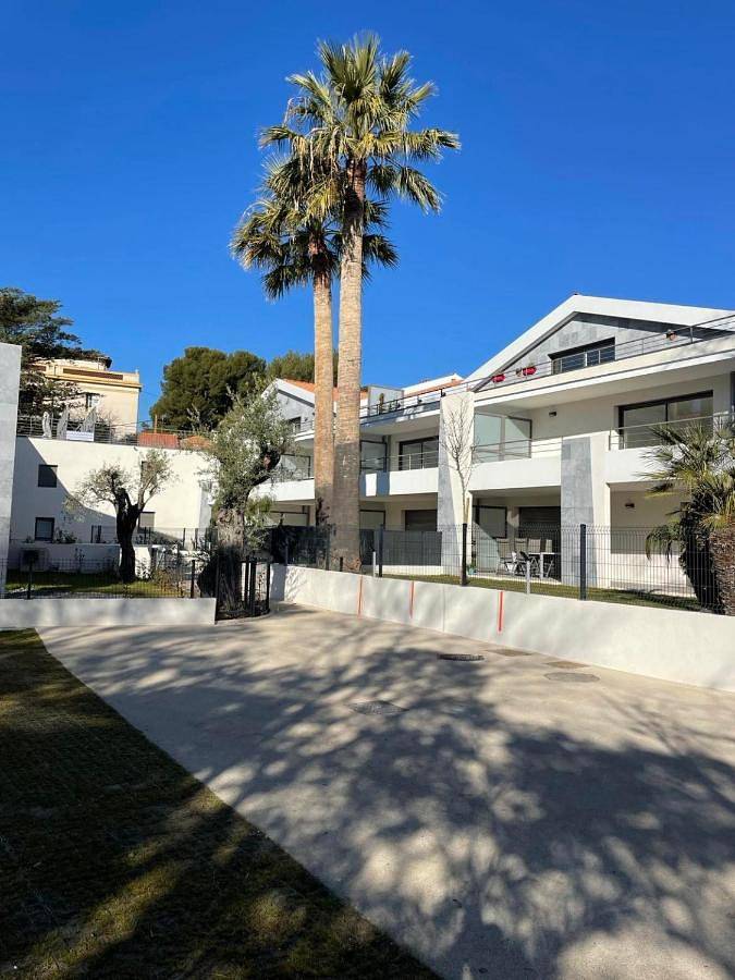 Gîte pour 4 personnes, avec piscine et jardin, animaux acceptés dans Plage de Saint-Cyr sur Mer Les Lecques