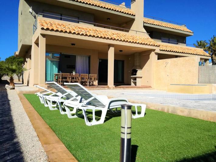 Villa pour 10 personnes, avec jardin et piscine, animaux acceptés à Calafat - 2