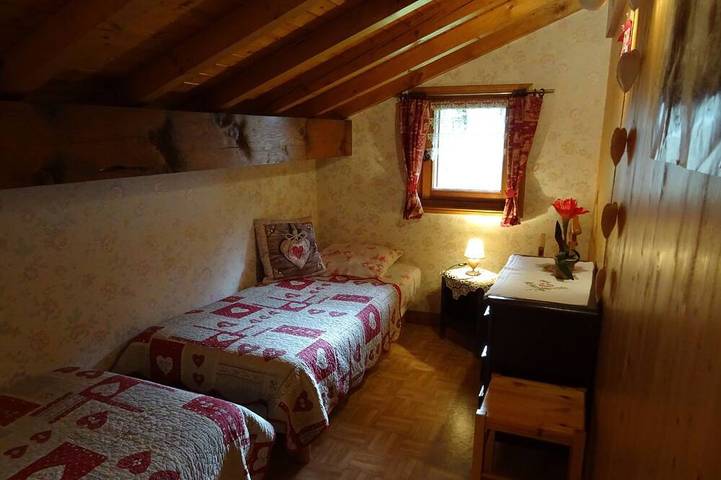 Gîte pour 5 personnes, avec balcon à Cordon - 2