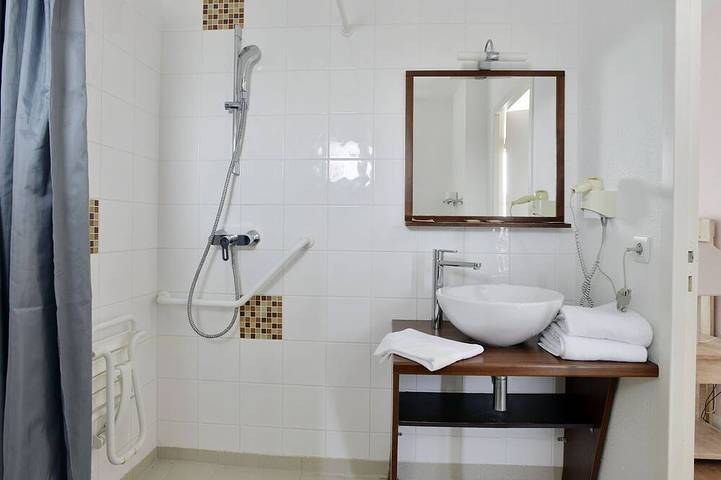 Gîte pour 2 personnes, avec balcon et piscine à Lagord - 4