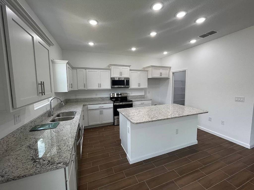 2 Bedroom all new in Lake Marion (FL)