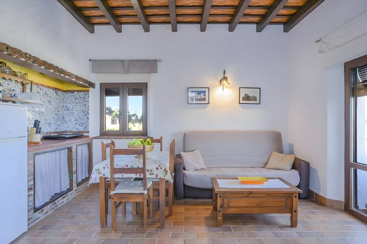 Holiday apartment for 4 people, with garden and balcony - 1