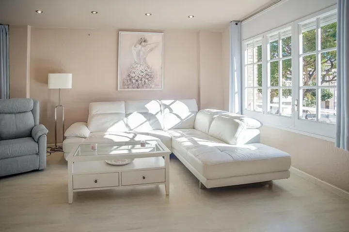 Casa de vacaciones para 6 personas, con vistas además de piscina y jardín, Se admiten mascotas - 1