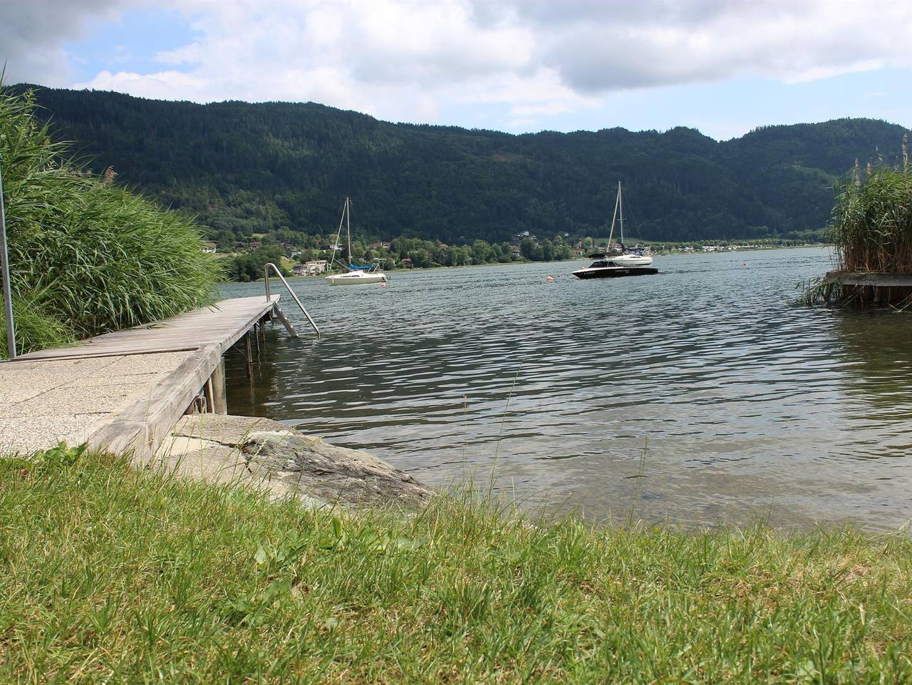 Ganze Ferienwohnung, Apartment Zeber - Direkt am See! - Apartment in Bodensdorf, Gerlitzen
