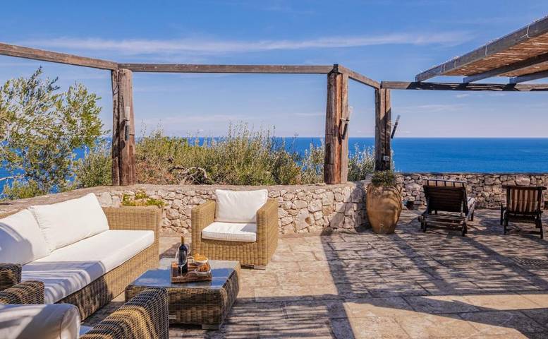 Casa vacanza per 10 persone, con Balcone e Terrazza nonché Giardino e Piscina a Corsano