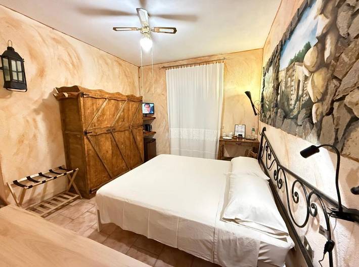 Chambre d’hôte pour 3 personnes, avec jardin et vue dans La Maddalena - 4