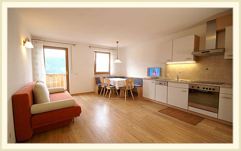 Ferienwohnung für 6 Personen, mit Garten in Wengen (Italien)
