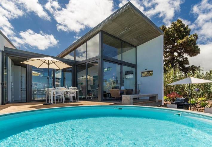 Ferienhaus für 4 Personen, mit Garten und Ausblick sowie Pool in Puntagorda