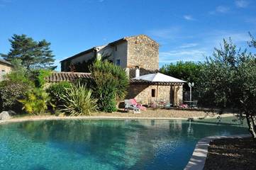 Chambre d’hôte pour 3 personnes, avec jardin et piscine dans le Gard