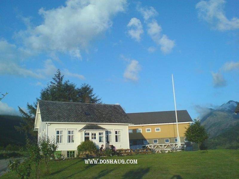 Dønhaug Gard in Kvinnherad