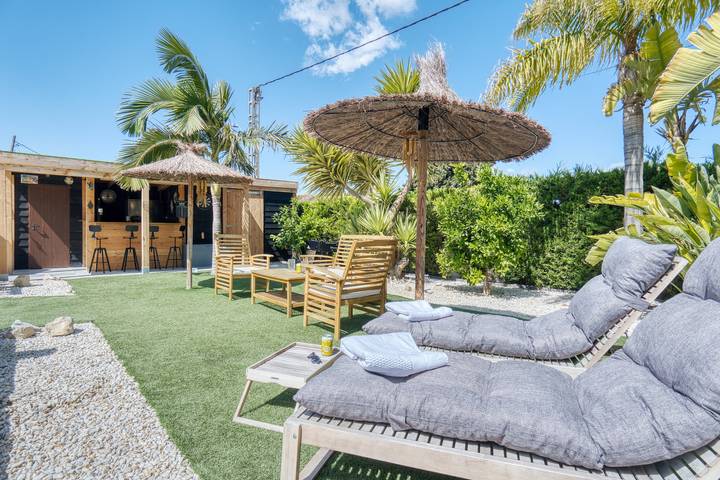 Estudio entero, Apartamento estudio 'Park Carpe Diem' con piscina compartida, Wi-Fi y aire acondicionado. in Busot, Costa Blanca