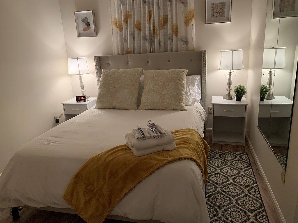 Cozy & Comfy 3 bedroom residential home in Jacksonville, Duval County